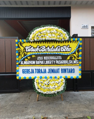 Papan Bunga Duka di Mootilango